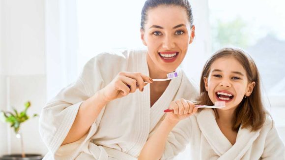 Good Flossing and Brushing Habits for Healthier Teeth and Gums