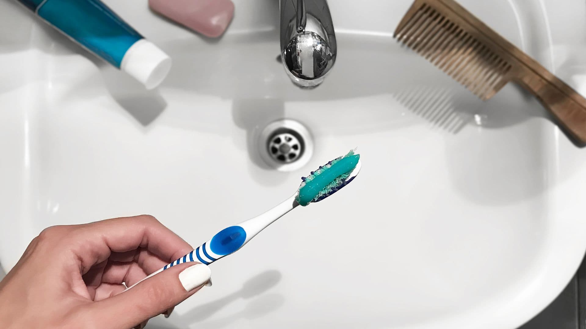 Toothbrush - good oral hygiene habits - Midland Bay Dental. 